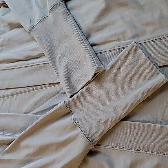 DKNY Women's Light Grey Open Front Cardigan and Wide Leg Pant Set, Size XL - Picture 5 of 12